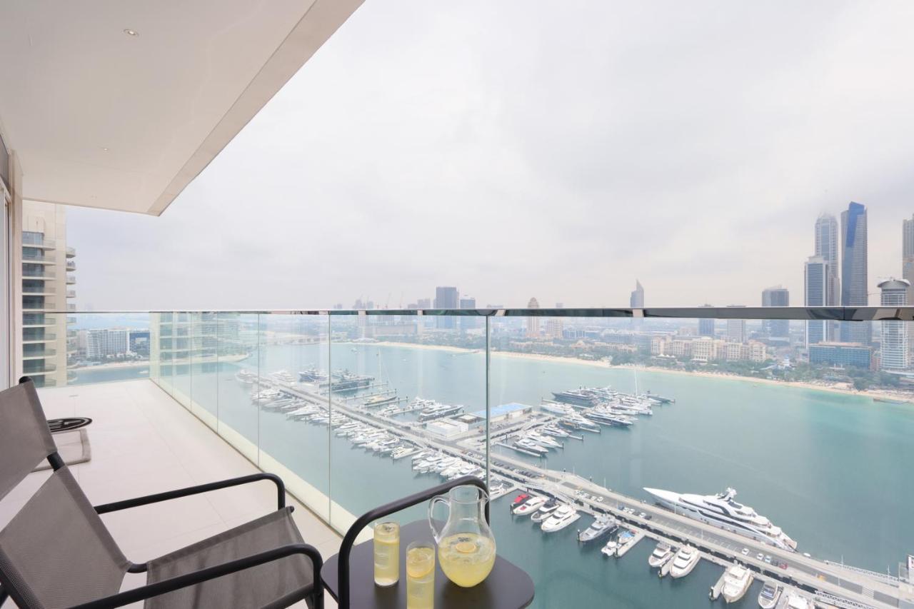 Livbnb - Lush 3 Bedroom With Marina And City Skyline Views Apartment